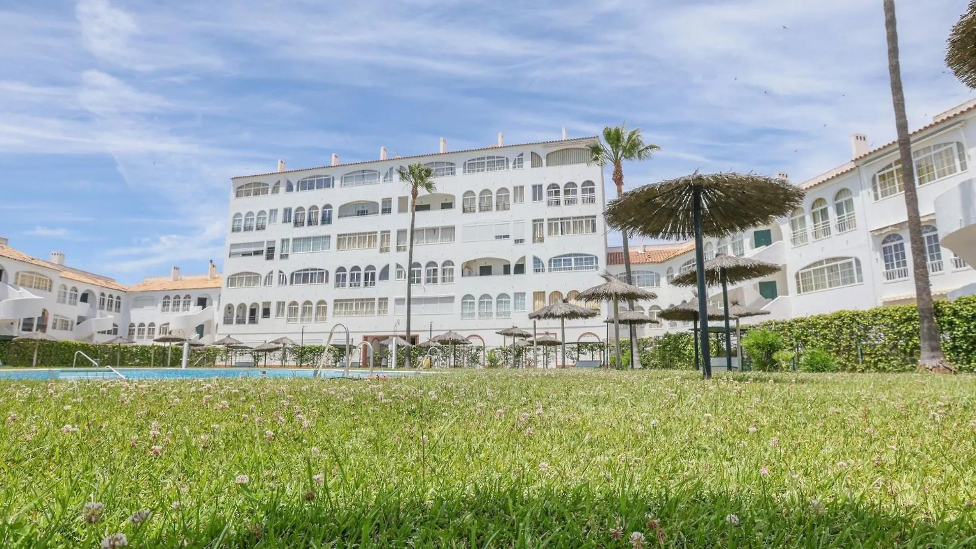 Laguna - Apartment In El Portil Huelva 0*,